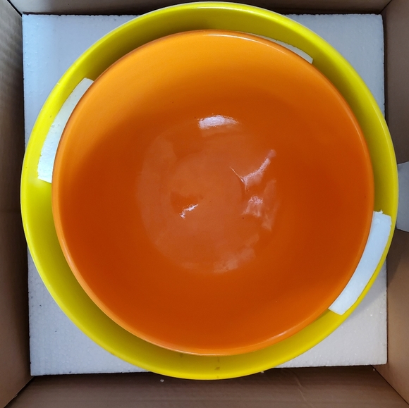 New 2 Bowl Set, Home Interiors. Large 9.5" x 5" and Small 8"x4" Stoneware Serve - Picture 1 of 3
